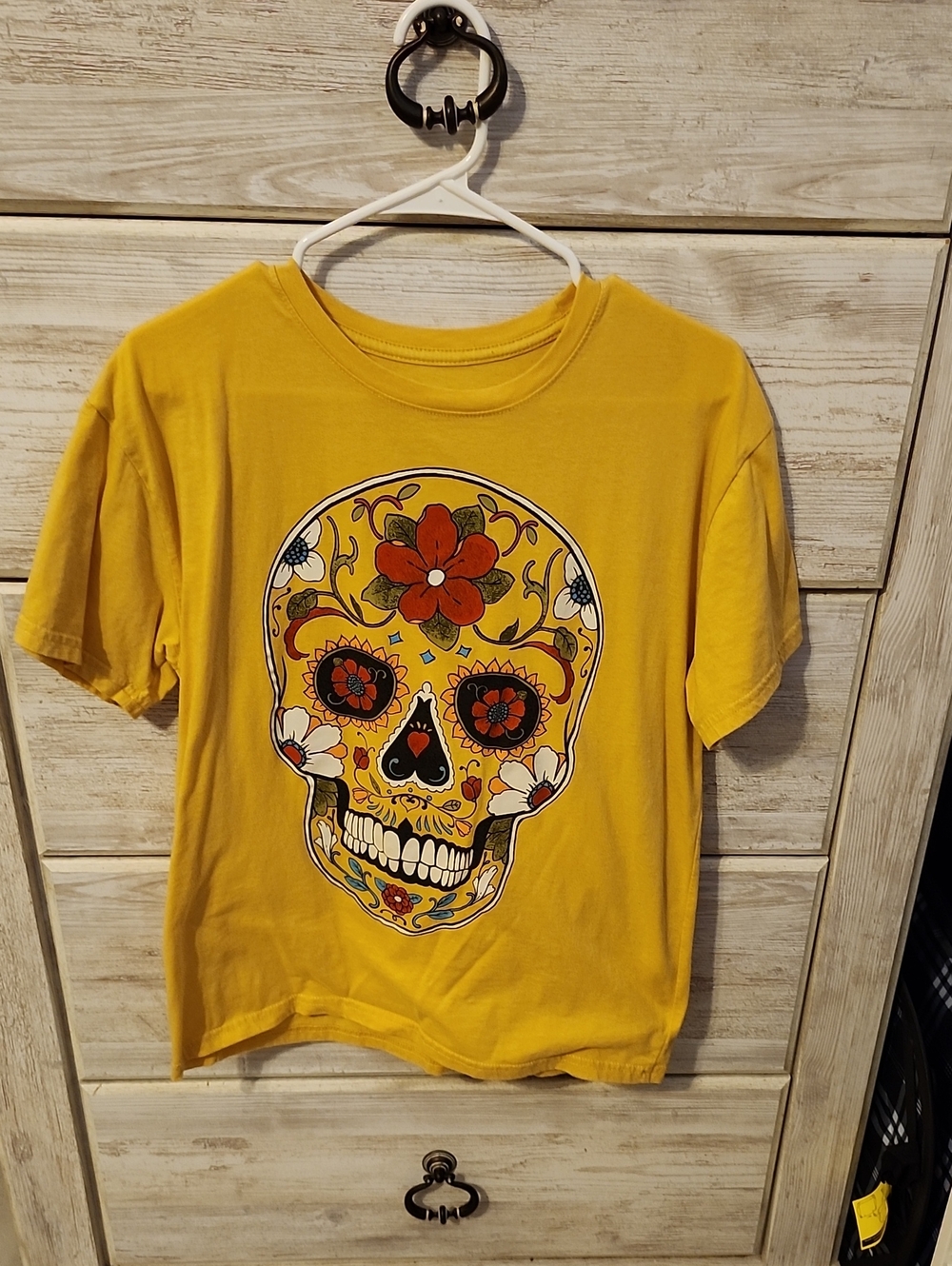 Women's Yellow Sugar Skull Short Sleeve Graphic Tee